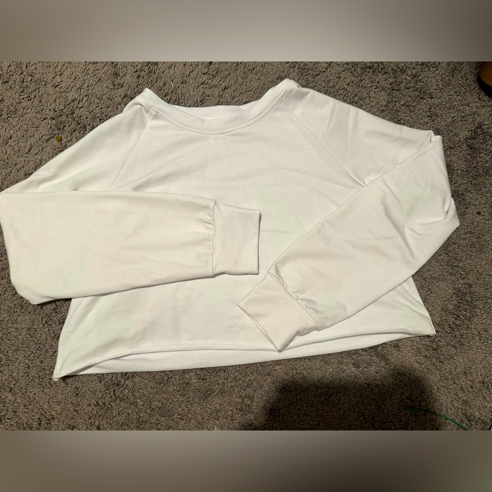 Womens, long sleeve, crop top.